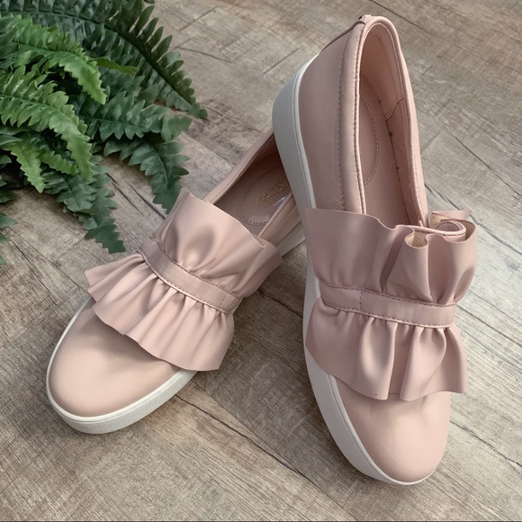 michael kors light pink shoes